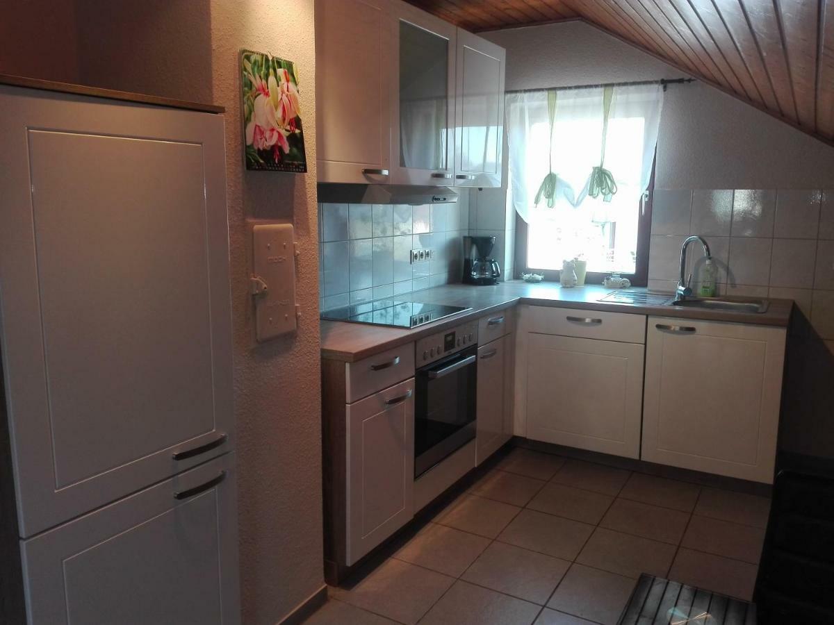 Obere Ferienwohnung Asshoff Zwischen Odenwald, Taubertal Und Bauland Berolzheim المظهر الخارجي الصورة