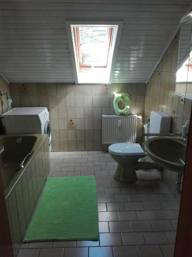 Obere Ferienwohnung Asshoff Zwischen Odenwald, Taubertal Und Bauland Berolzheim المظهر الخارجي الصورة